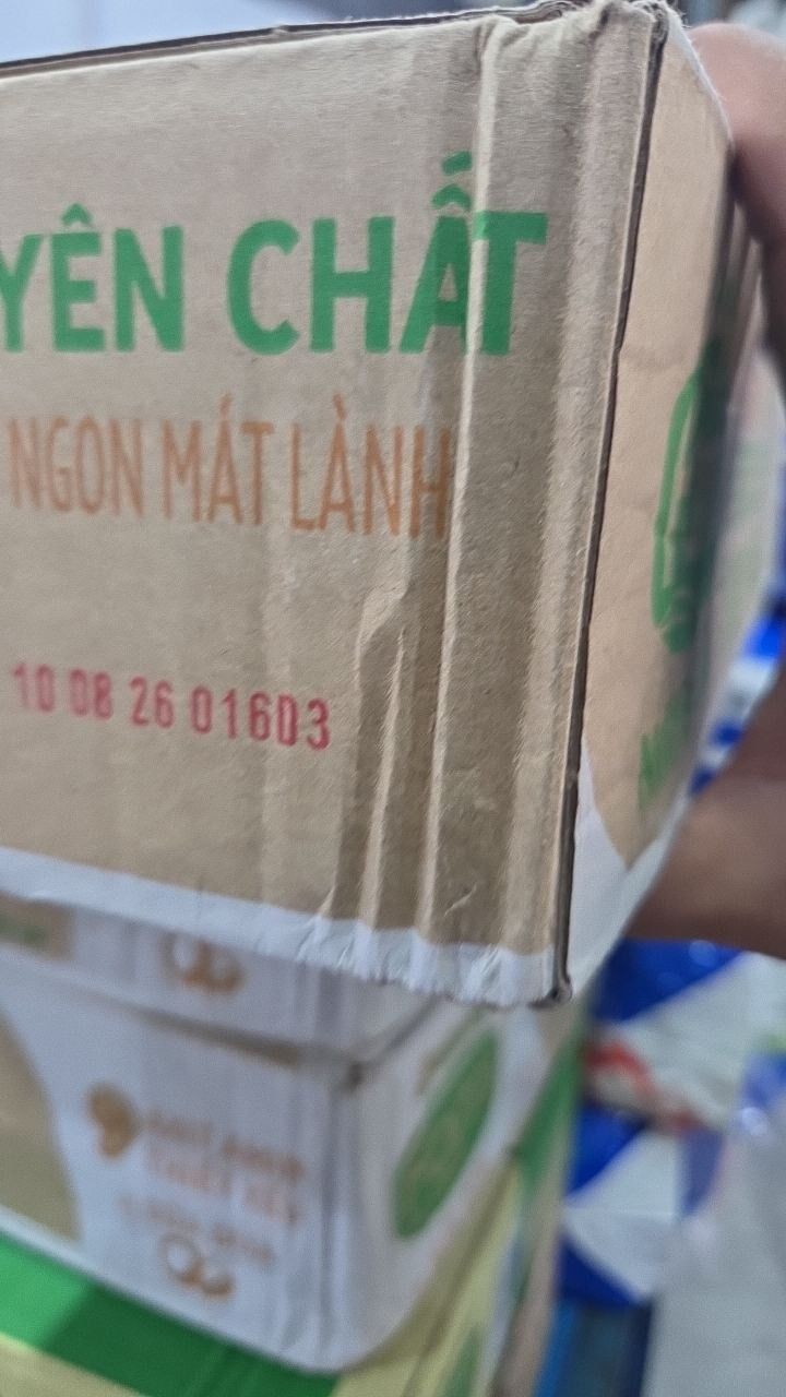 Thùng Sữa Đậu Nành Vinasoy Fami Nguyên Chất Vị Sữa Dừa (200ml x 36 Hộp)