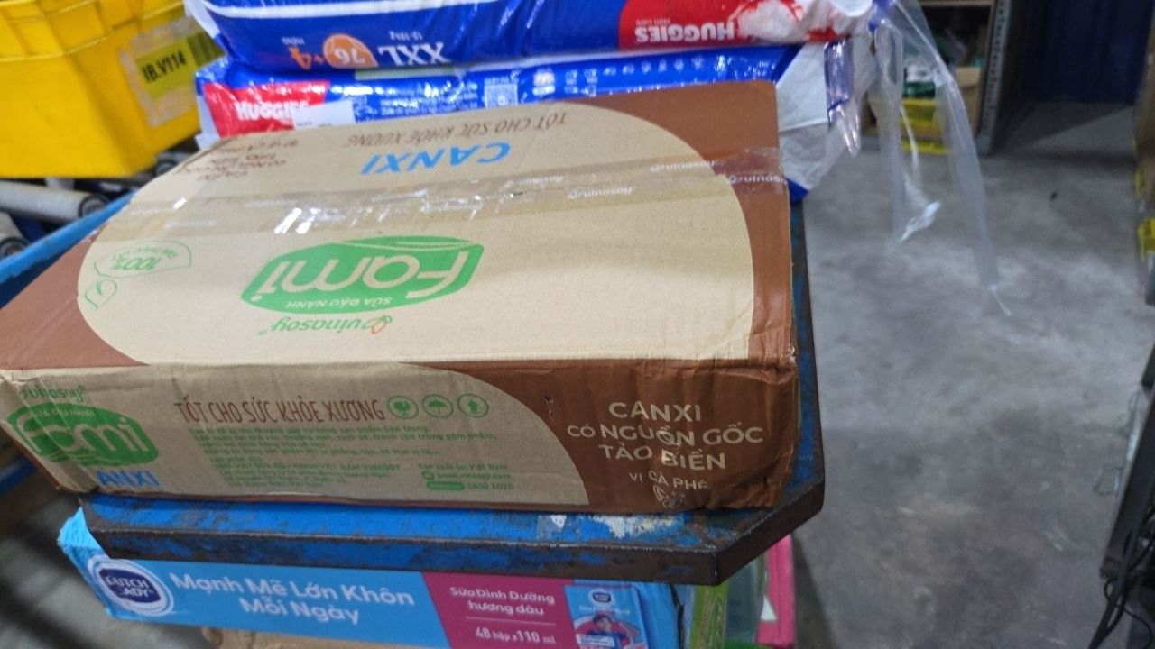 Thùng Sữa đậu nành Vinasoy Fami Canxi vị Cà Phê (200ml x 36 Hộp)