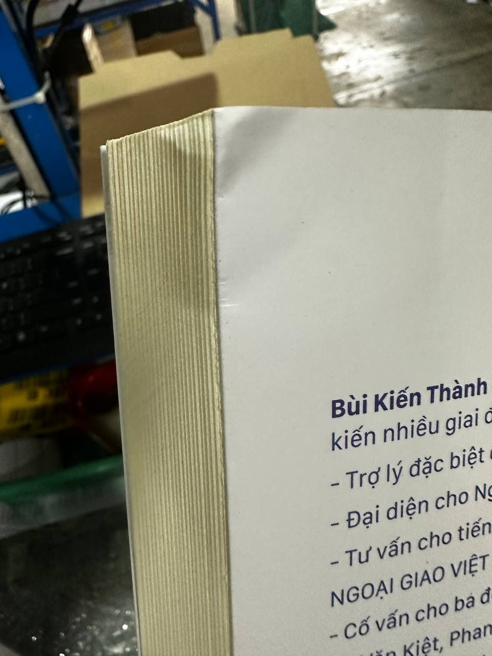 Bùi Kiến Thành - Người Mở Khóa Lãng Du (Hồi Ký)