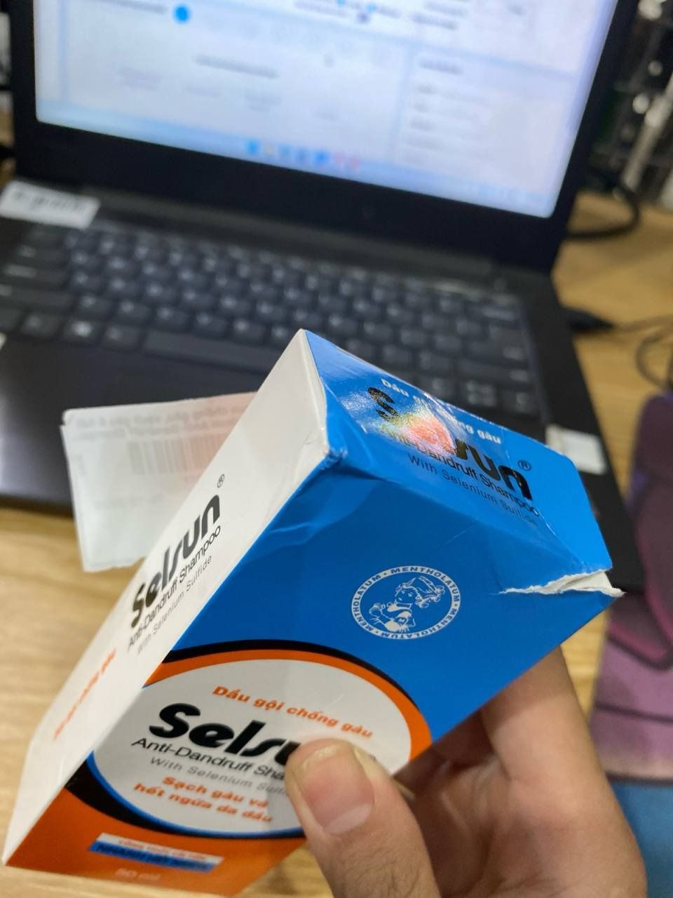 Dầu gội Selsun chống gàu, sạch gàu & hết ngứa da đầu Selsun Anti-Dandruff Shampoo 50ml