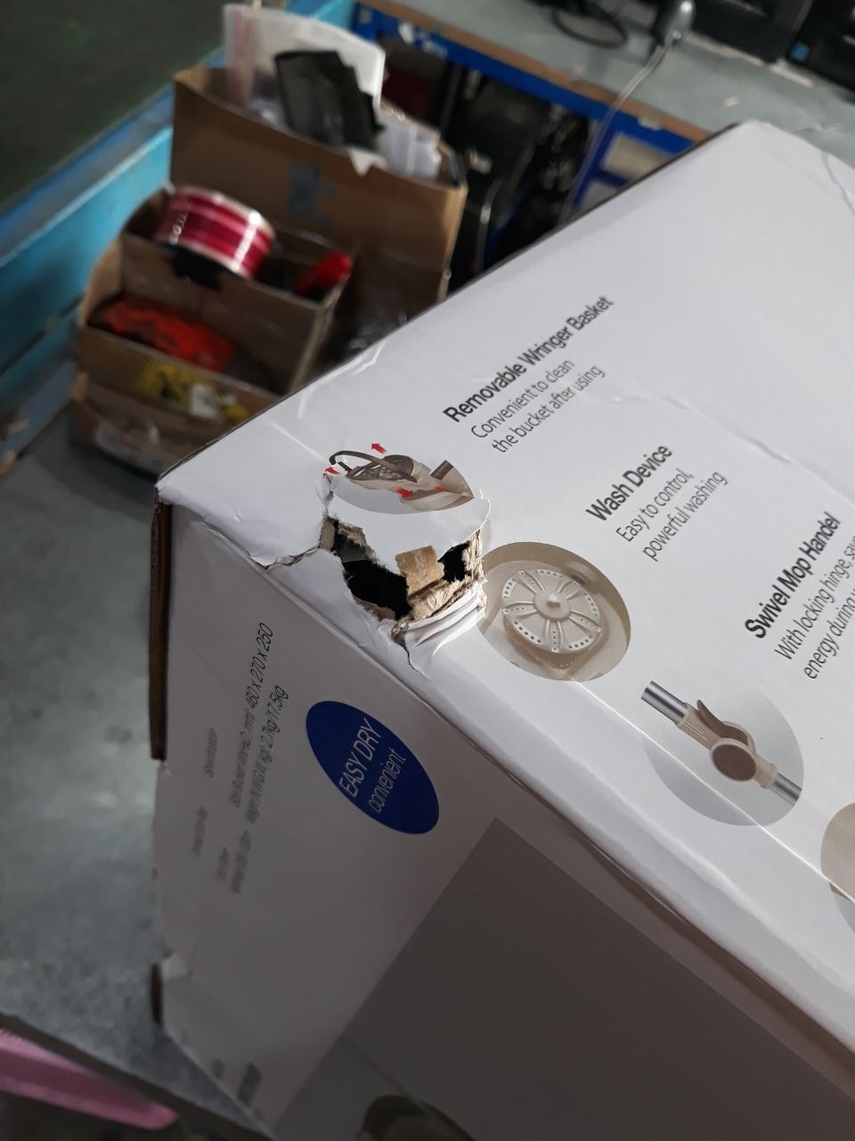 Bộ Cây Lau Nhà Xoay Tay Compact Spin Mop Lock&Lock ETM466: Thùng Giặt + Cây + Bông Lau