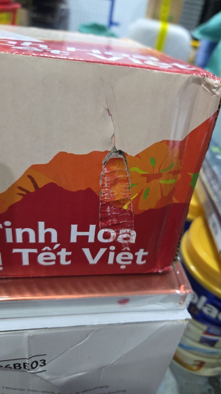 Thùng 24 lon cà phê sữa Highlands Coffee 185ml