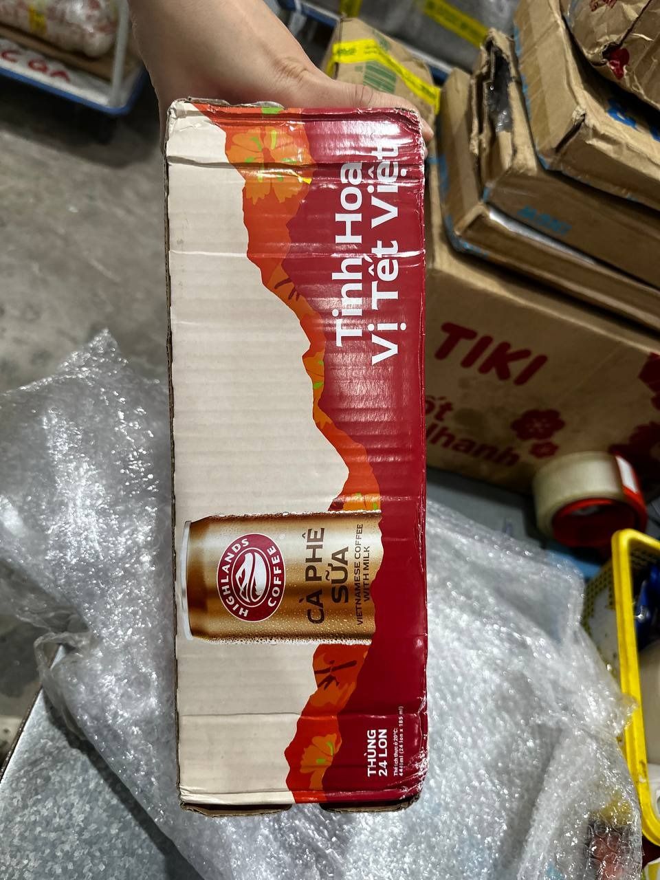 [ĐƠN HÀNG 399K TẶNG 1 BÌNH NƯỚC HIGHLANDS] Thùng 24 lon cà phê sữa Highlands Coffee 185ml