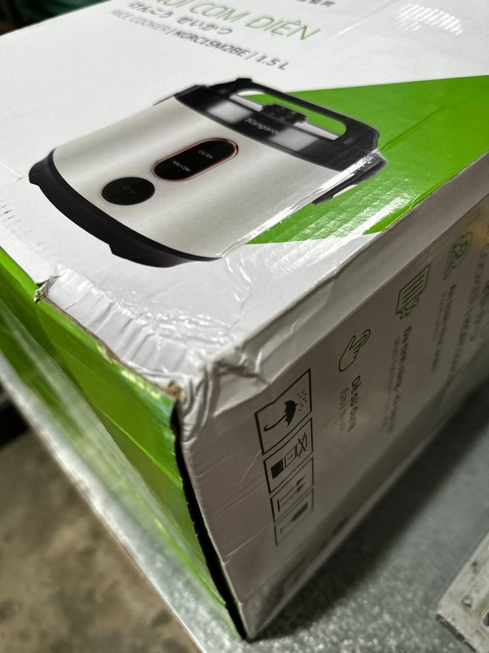 Nồi cơm điện 1,5L Kangaroo KGRC15M2BE - Hàng chính hãng