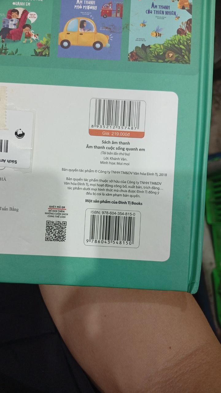 Sách Âm Thanh - Âm Thanh Cuộc Sống Quanh Em