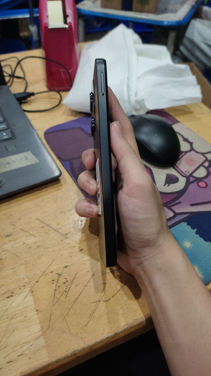 Điện thoại Xiaomi Redmi 13x - Hàng chính hãng - Đen - (6GB/128GB)