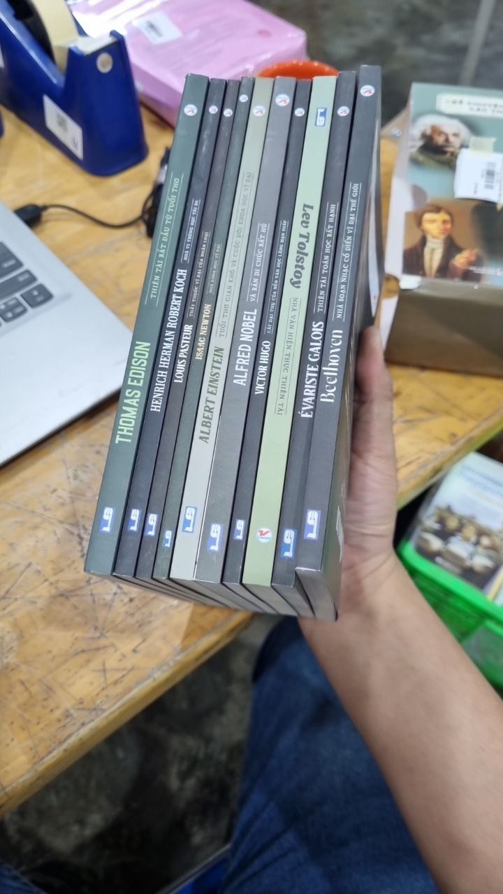 Combo Truyện Kể Về Cuộc Đời Các Thiên Tài ( Bộ 10 Cuốn )