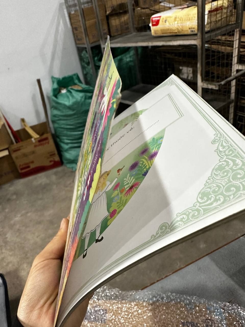 Khu Vườn Bí Mật - Phiên Bản Kể Lại Đầy Lôi Cuốn Của Các Tác Phẩm Văn Học Kinh Điển