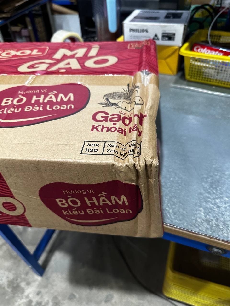 Thùng 24 Gói Mì Cung Đình Kool Mì Gạo Bò Hầm Kiểu Đài Loan 77g