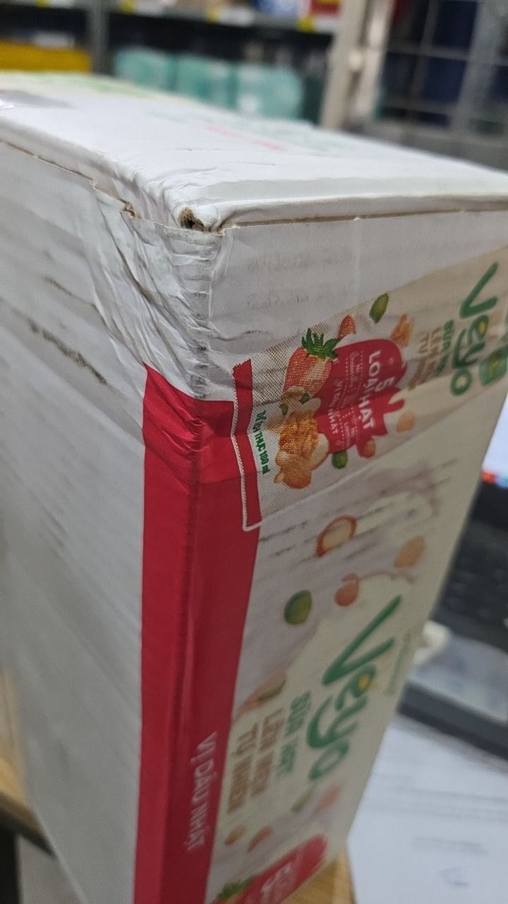 Thùng Veyo Sữa hạt lên men tự nhiên Vị Dâu Nhật (30hộp x 180ml)