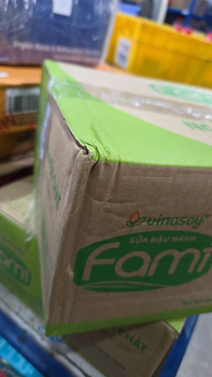 Thùng Sữa đậu nành Vinasoy Fami Nguyên Chất ít đường (200ml x 40 bịch)