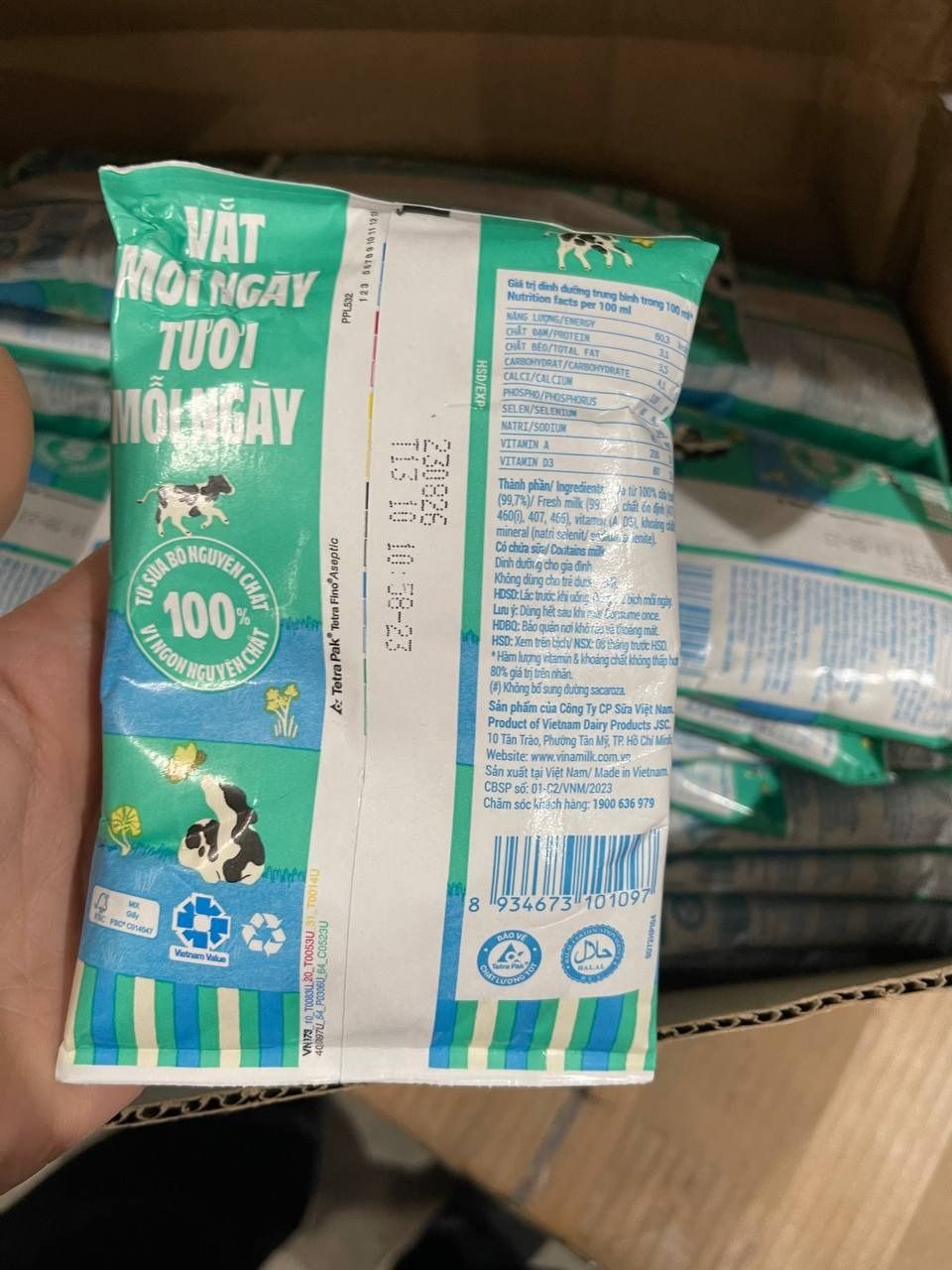 Thùng 48 Bịch Sữa Tươi Tiệt Trùng Vinamilk 100% Không Đường (220ml)