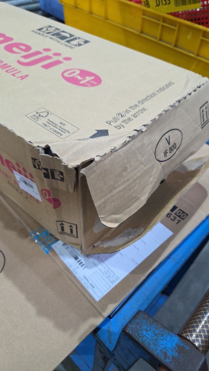 Thùng 8 Lon sữa Meiji Infant Formula 800g (Cho trẻ từ 0-1 tuổi)