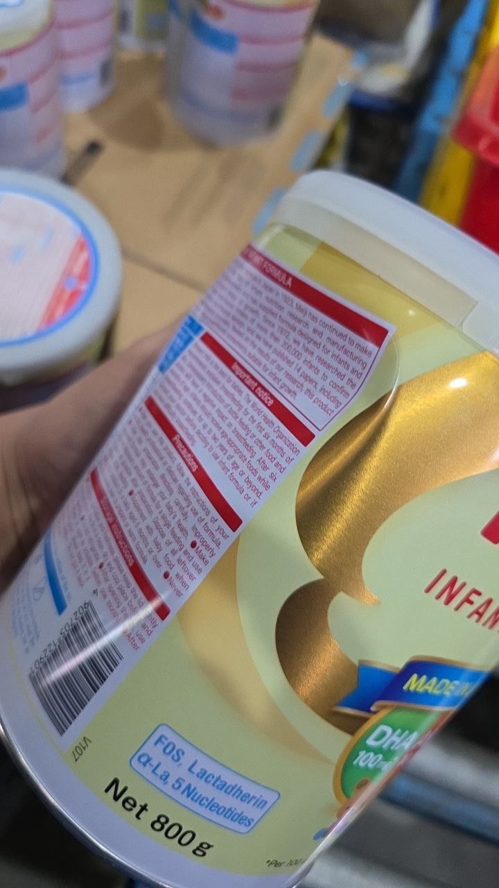 Thùng 8 Lon sữa Meiji Infant Formula 800g (Cho trẻ từ 0-1 tuổi)