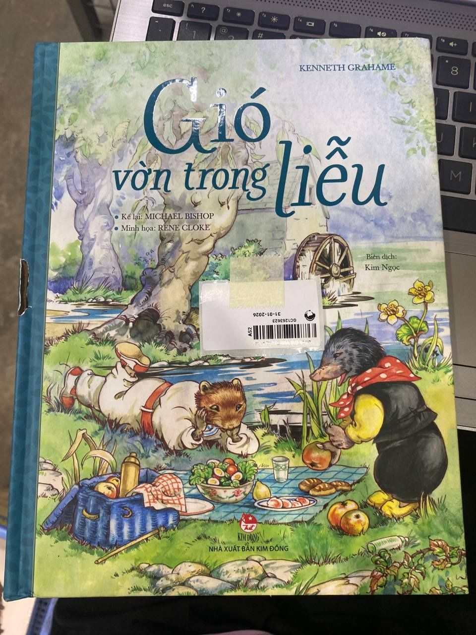 Sách Gió Vờn Trong Liễu