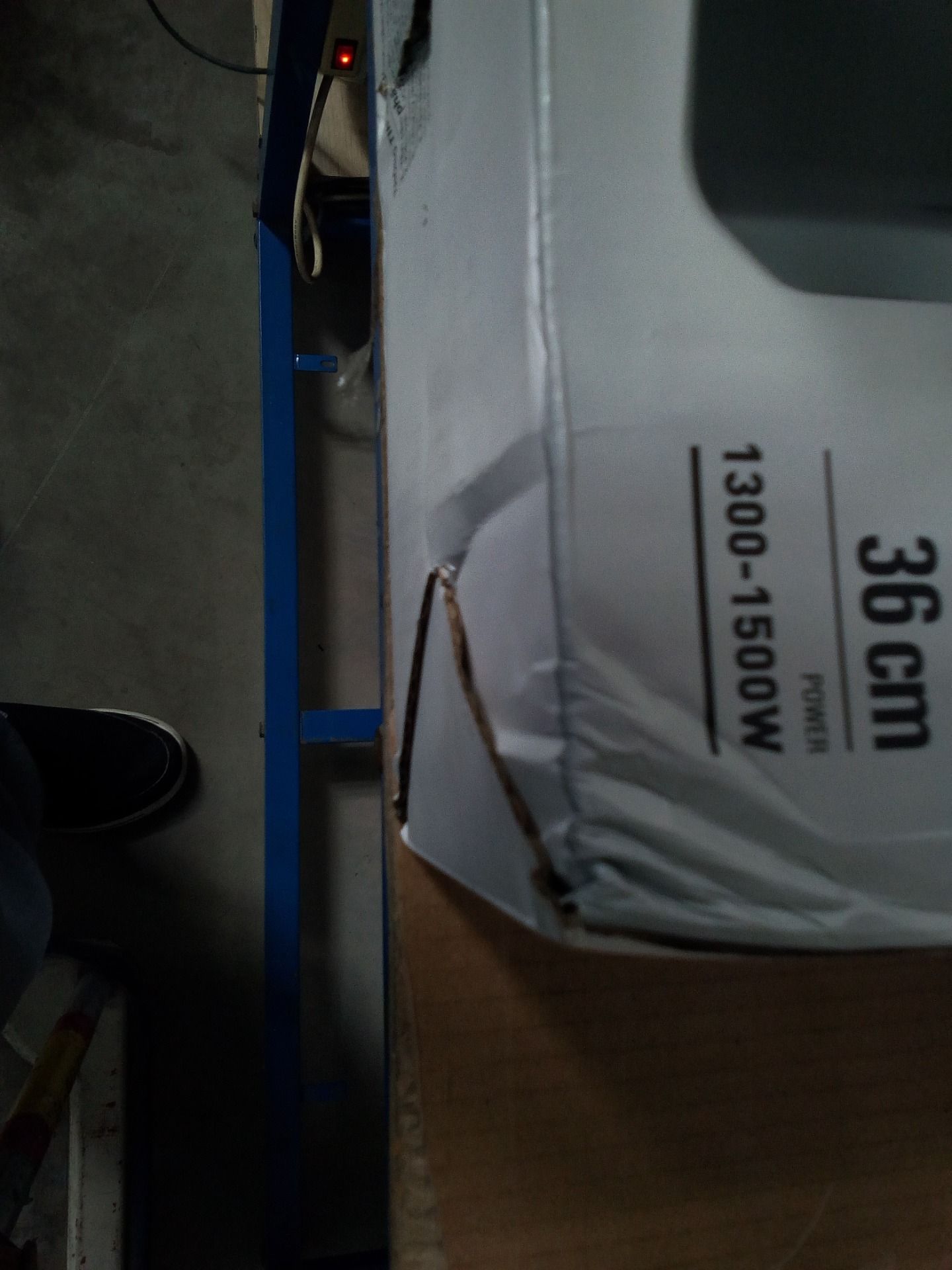 Vỉ Nướng Điện Lock Lock EJG221 (1300W) - Hàng Chính Hãng