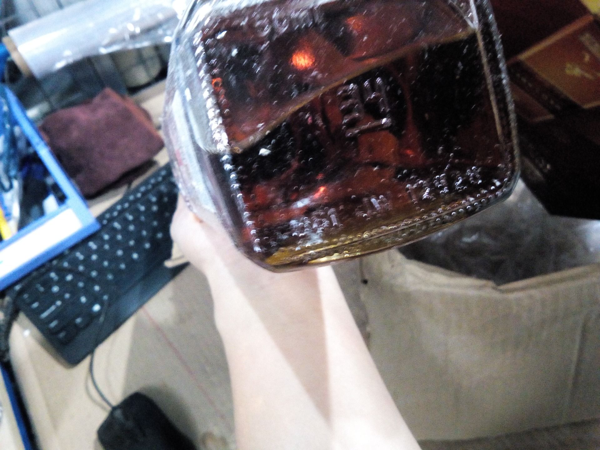 Hộp quà combo 2 chai rượu Johnnie Walker Red Label Blended Scotch Whisky 40% 750ml