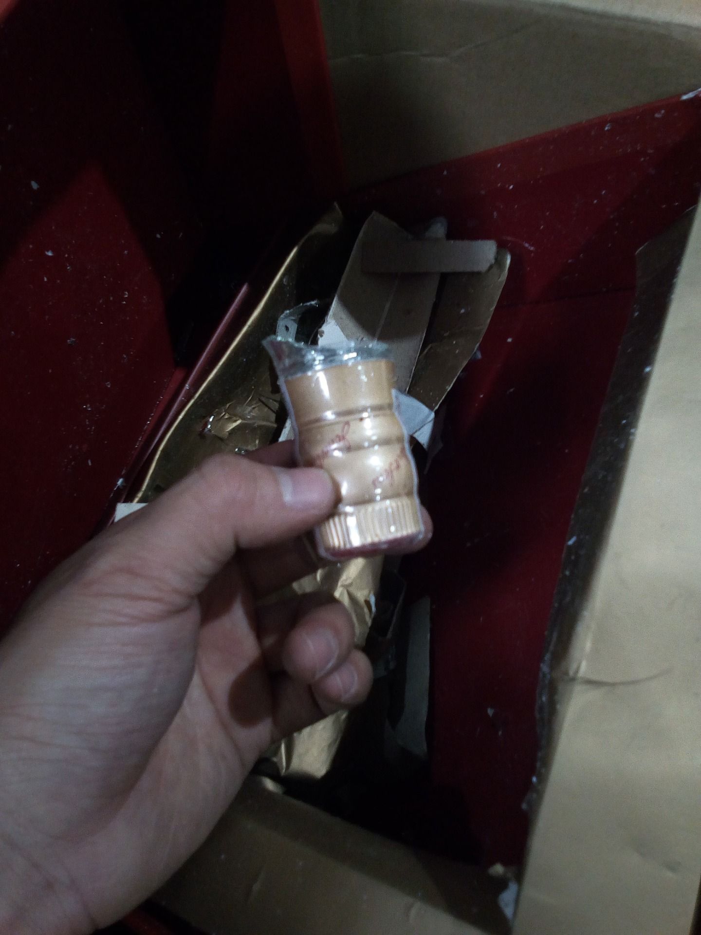 Hộp quà combo 2 chai rượu Johnnie Walker Red Label Blended Scotch Whisky 40% 750ml