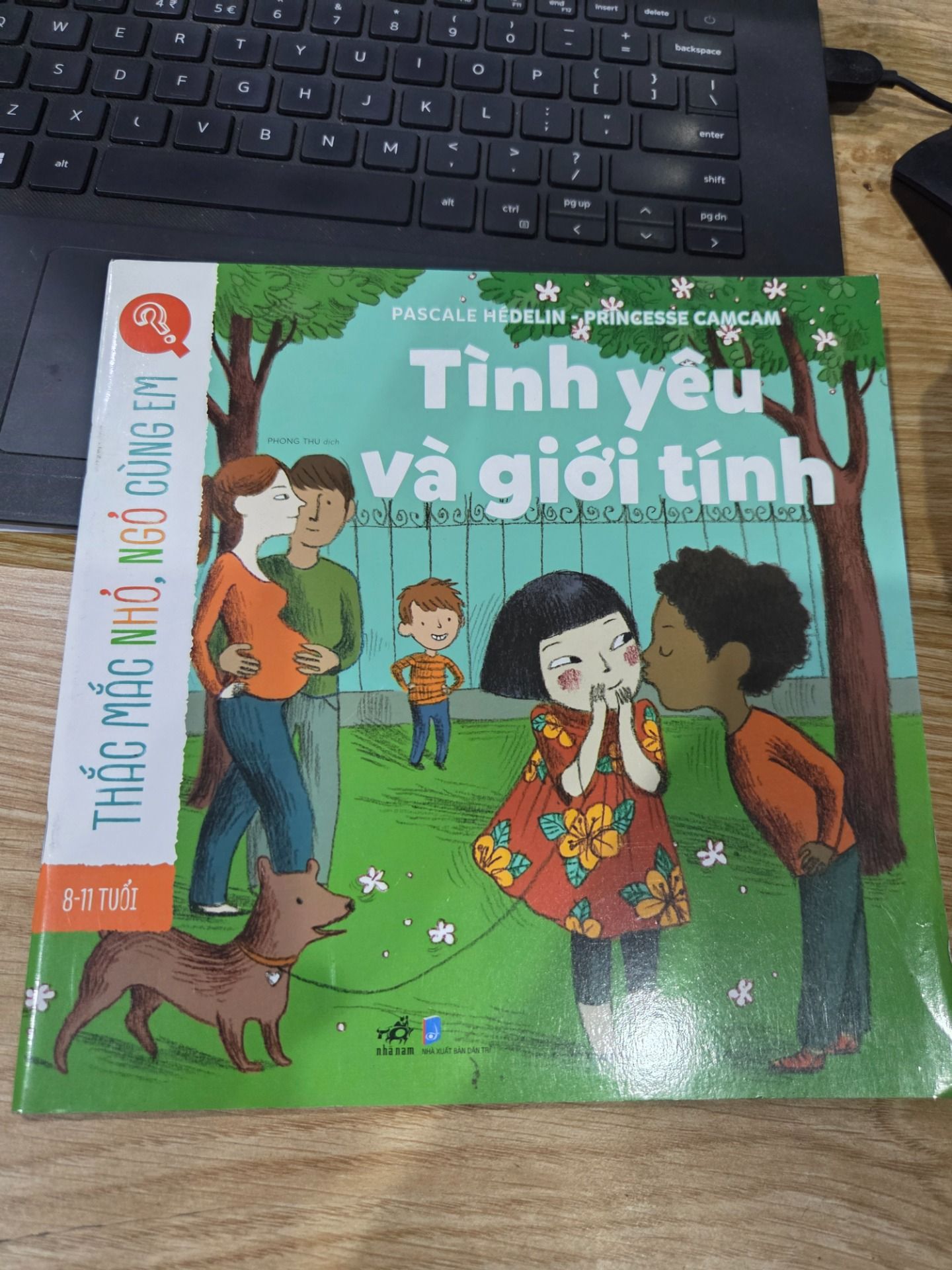 Sách Thắc Mắc Nhỏ, Ngỏ Cùng Em- Tình Yêu Và Giới Tính