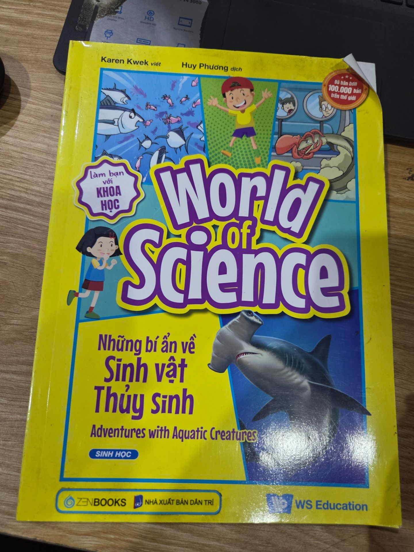 Sách World Of Science - Những Bí Ẩn Về Sinh Vật Thủy Sinh