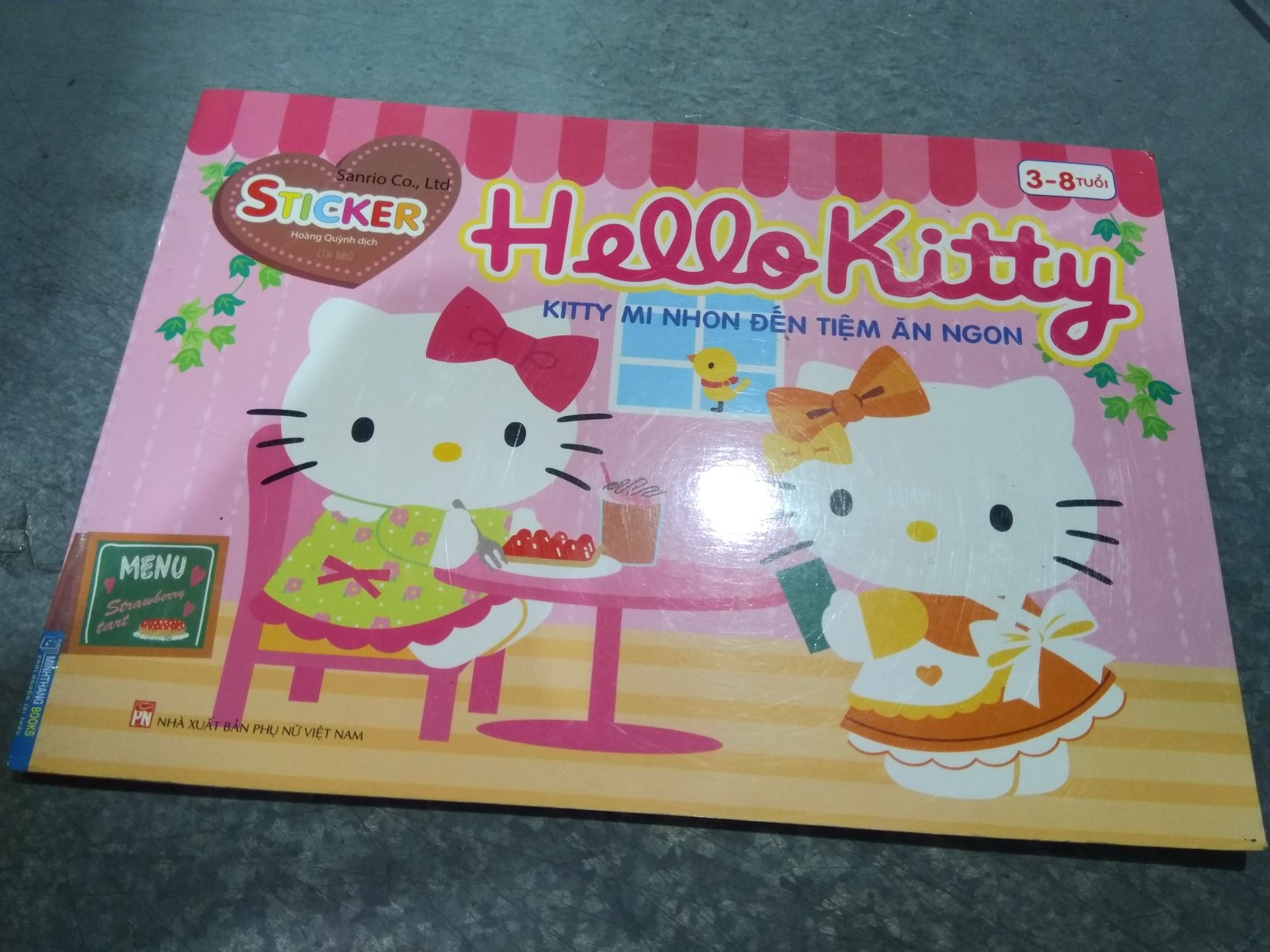 Sách Hello Kitty - Kitty Mi Nhon Đến Tiệm Ăn Ngon (3-8 Tuổi) - Tái Bản