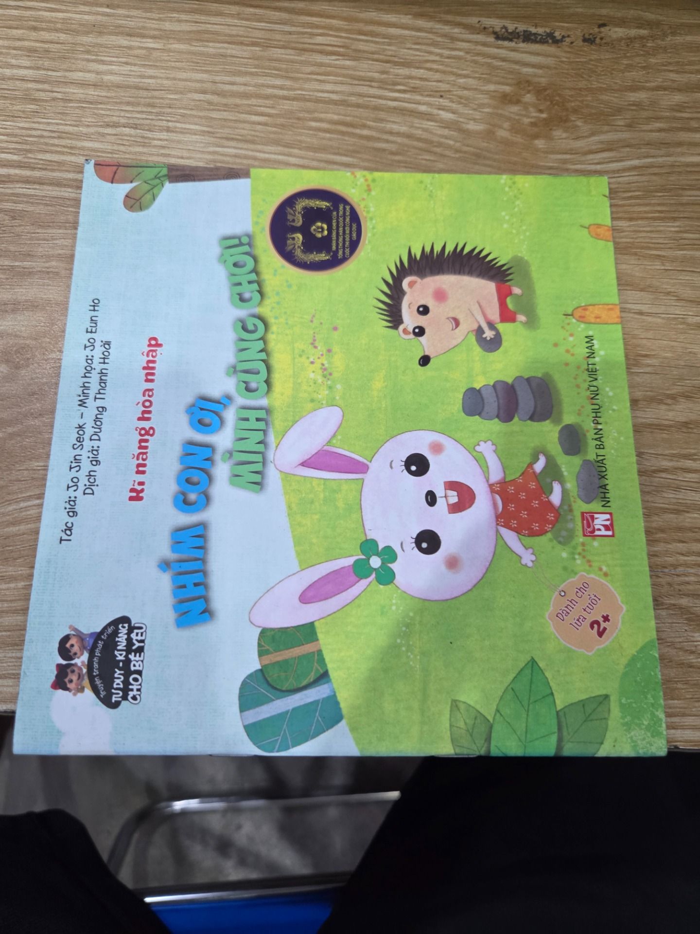 Sách Kĩ Năng Hòa Nhập - Nhím Con Ơi, Mình Cùng Chơi