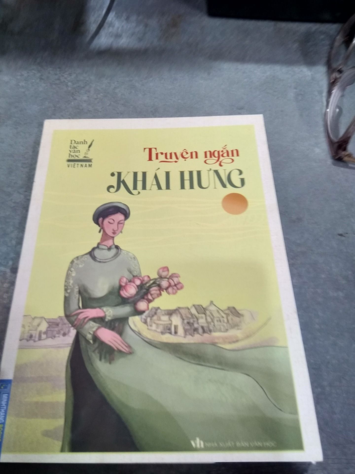 Danh Tác Văn Học Việt Nam - Truyện Ngắn Khái Hưng (Bìa Mềm)