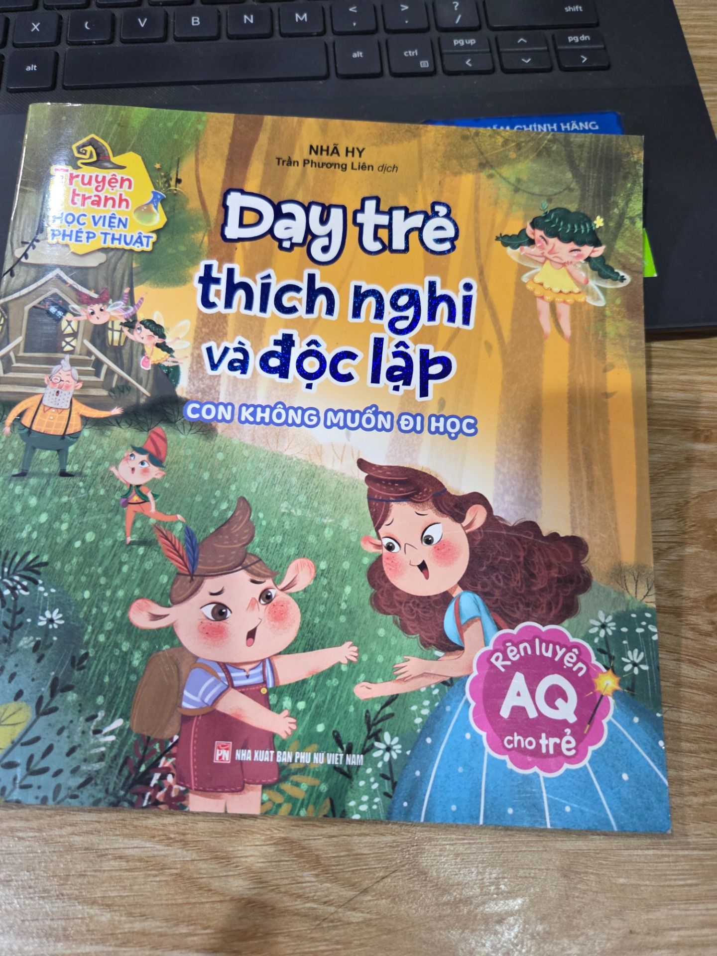 Truyện tranh học viện phép thuật - Dạy trẻ thích nghi và độc lập (rèn luyện AQ cho trẻ)