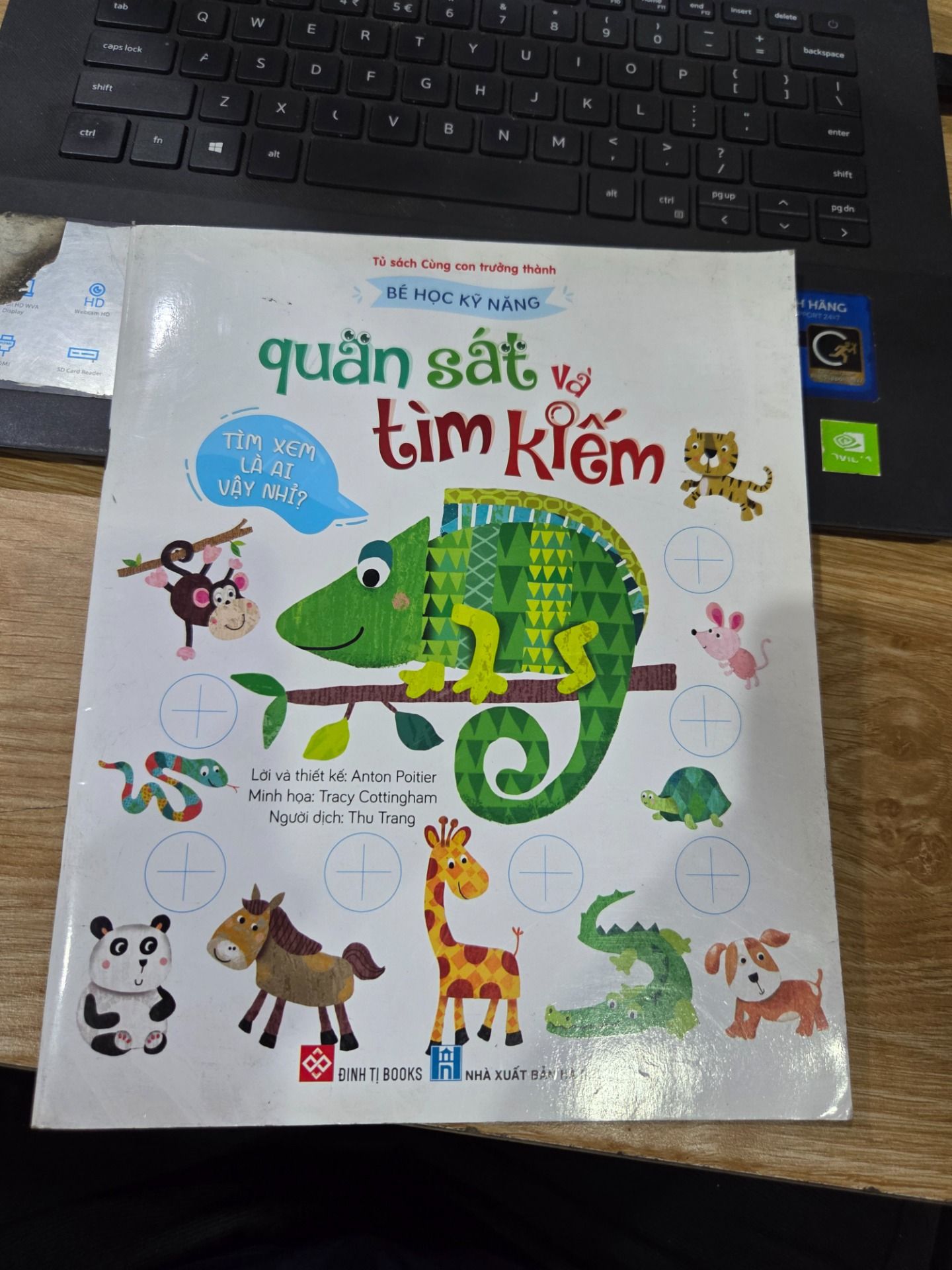 Sách Bé Học Kỹ Năng Quan Sát Và Tìm Kiếm - Tìm Xem Là Ai Vậy Nhỉ?