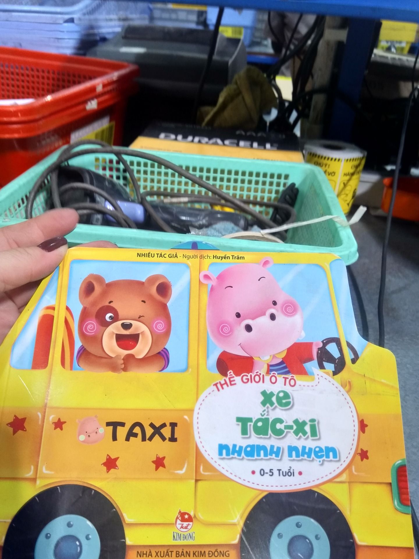 Sách Thế Giới Ô Tô: Xe Tắc-Xi Nhanh Nhẹn