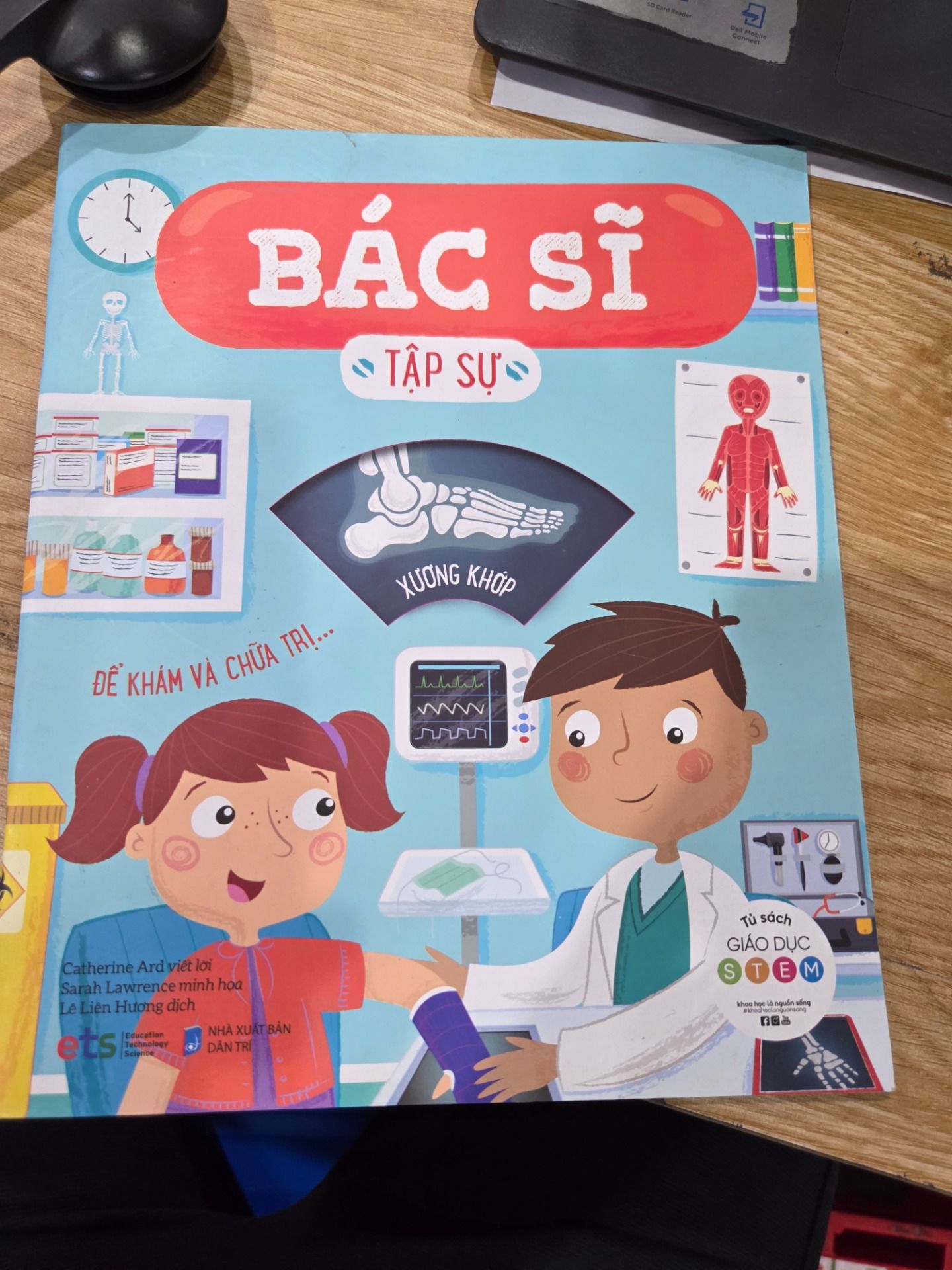 Tủ Sách Giáo Dục Stem: Bác Sĩ Tập Sự