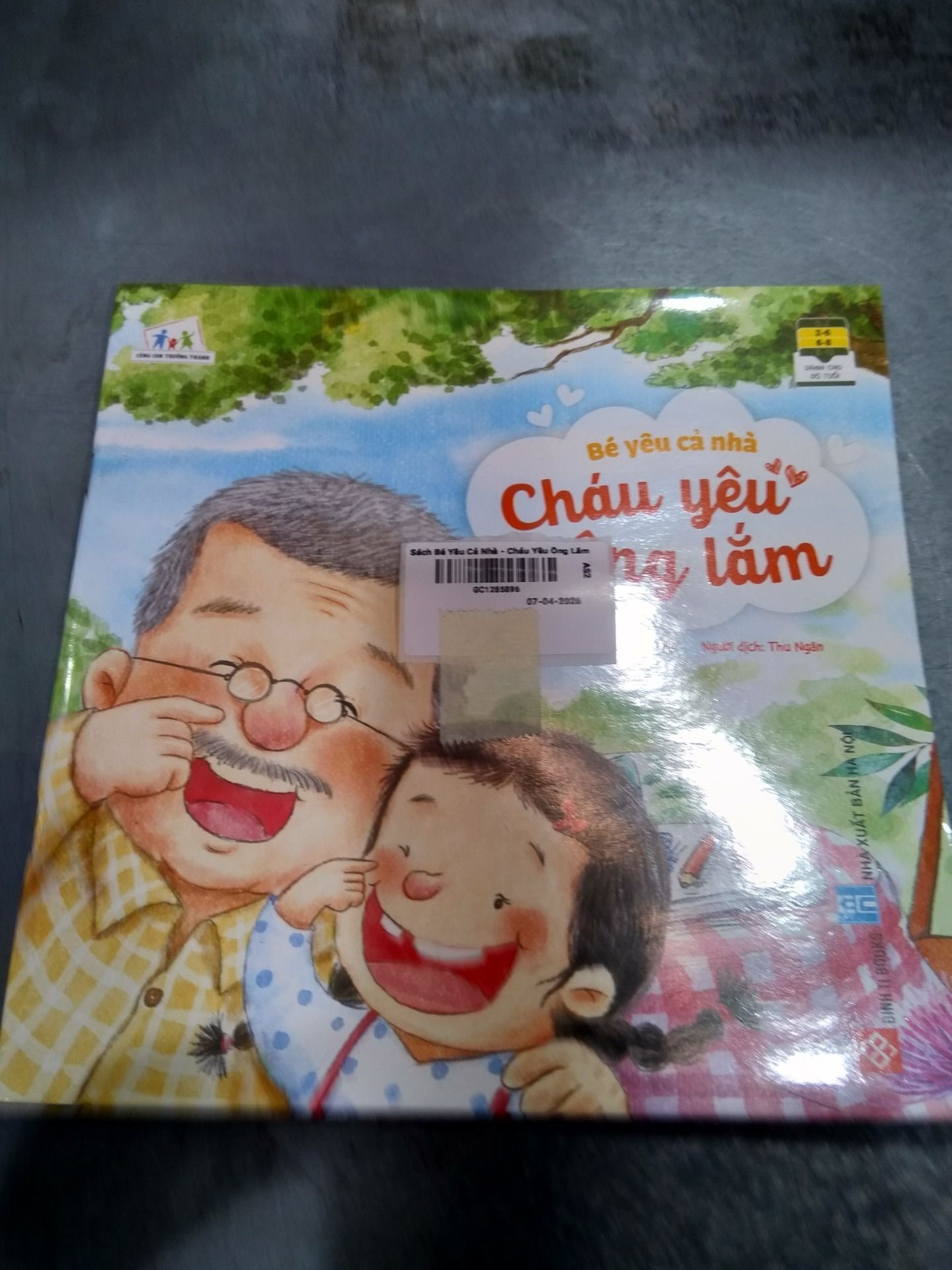 Sách Bé Yêu Cả Nhà - Cháu Yêu Ông Lắm