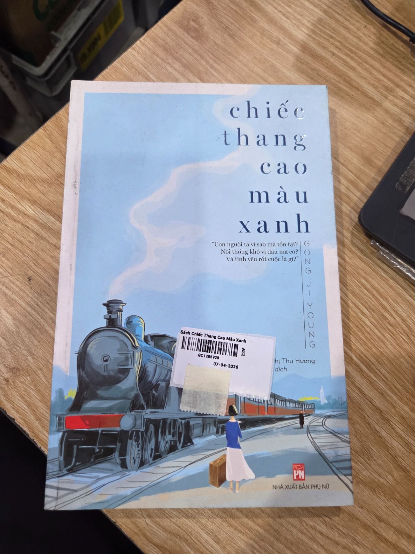 Sách Chiếc Thang Cao Màu Xanh