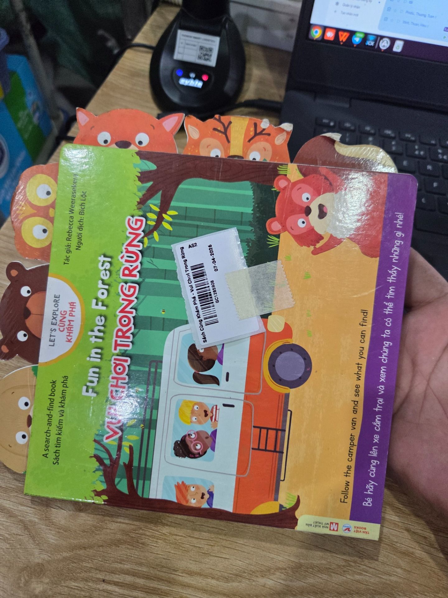 Sách Cùng Khám Phá - Vui Chơi Trong Rừng