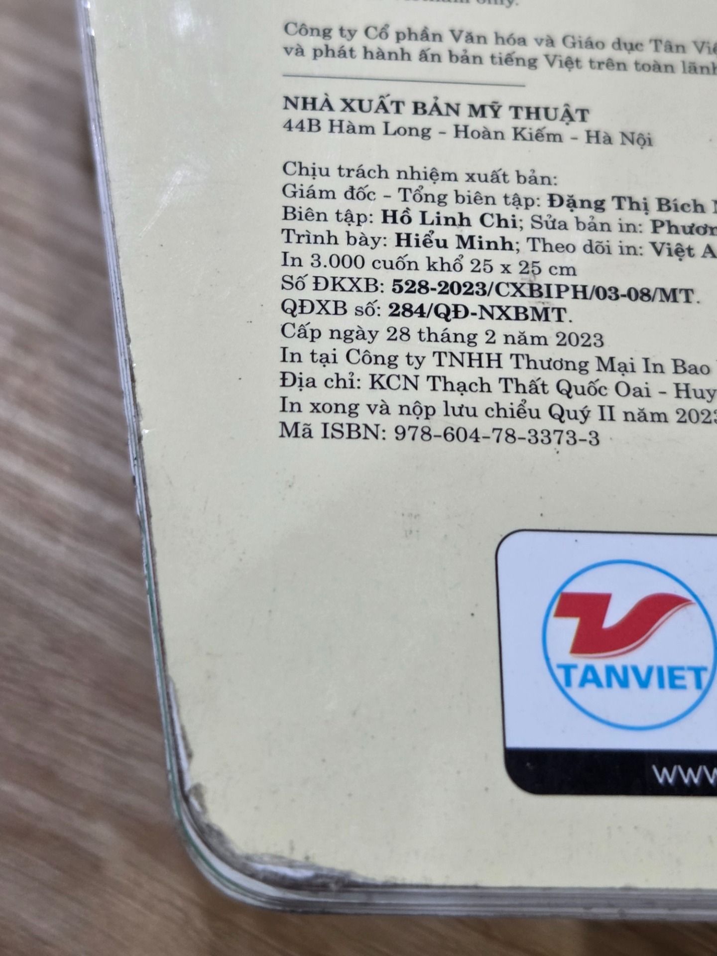 Sách Phát Triển Kĩ Năng Cho Bé - Giỏ Đồ Vui Nhộn: Trong Vườn