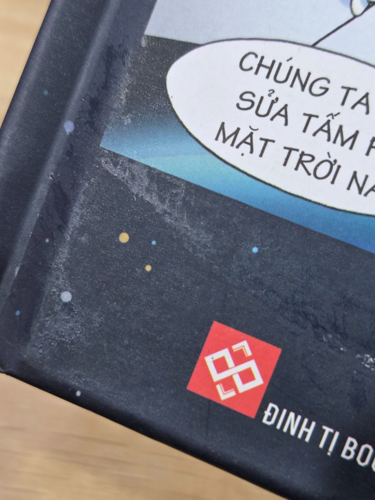 Sách 24 giờ - Trong Vũ Trụ