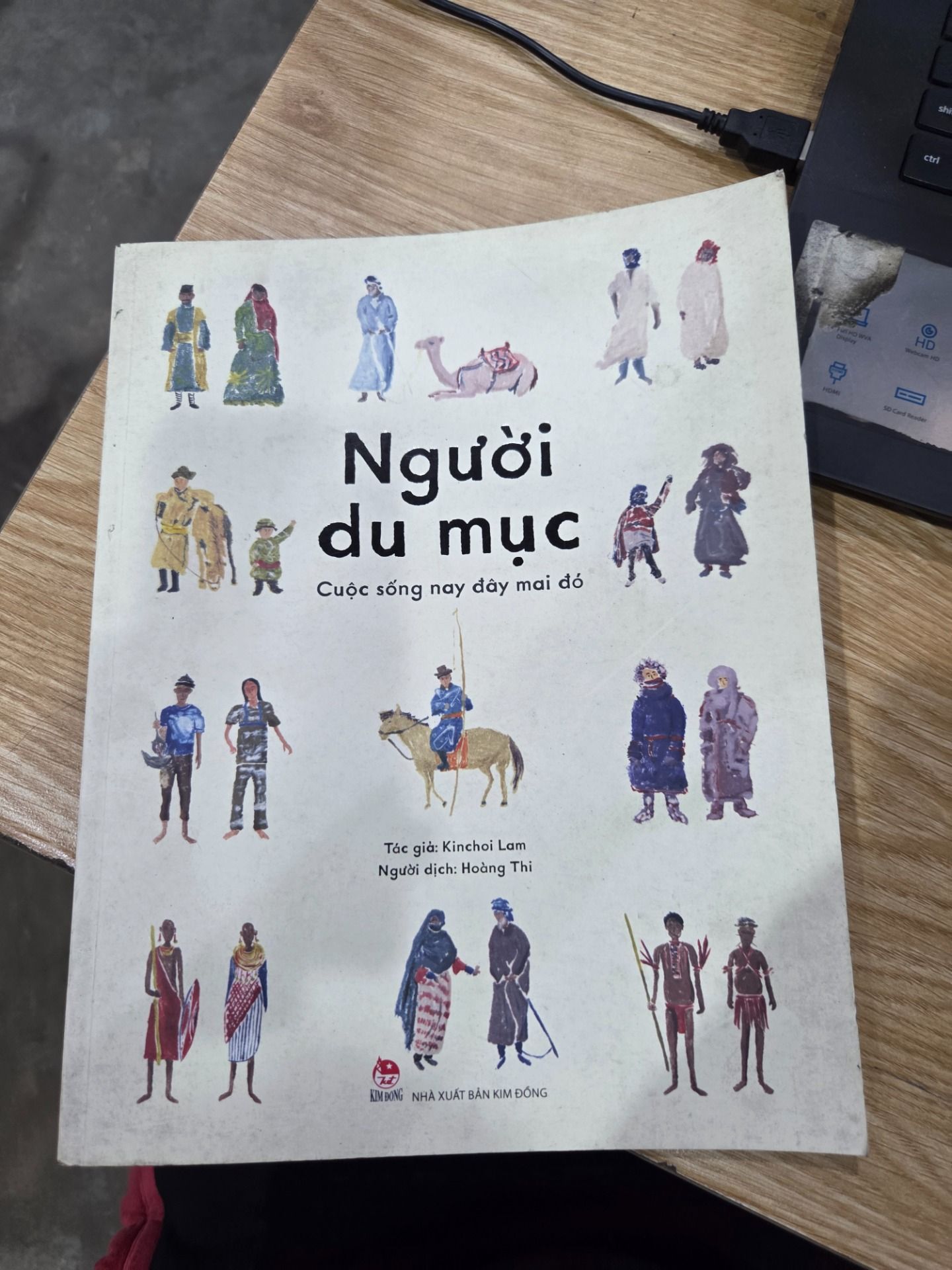 Sách Người Du Mục - Cuộc Sống Nay Đây Mai Đó