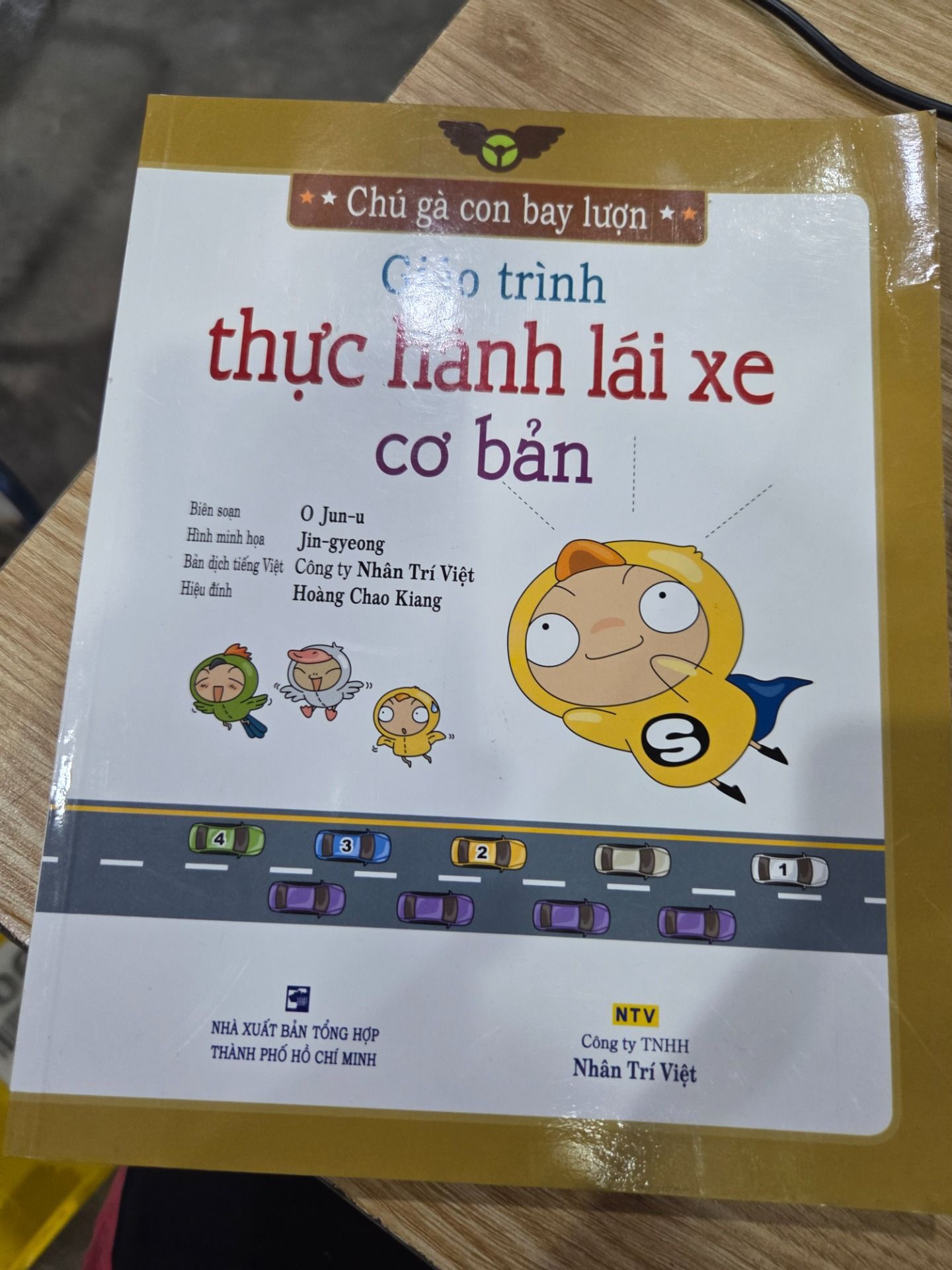 Sách Giáo Trình Thực Hành Lái Xe Cơ Bản