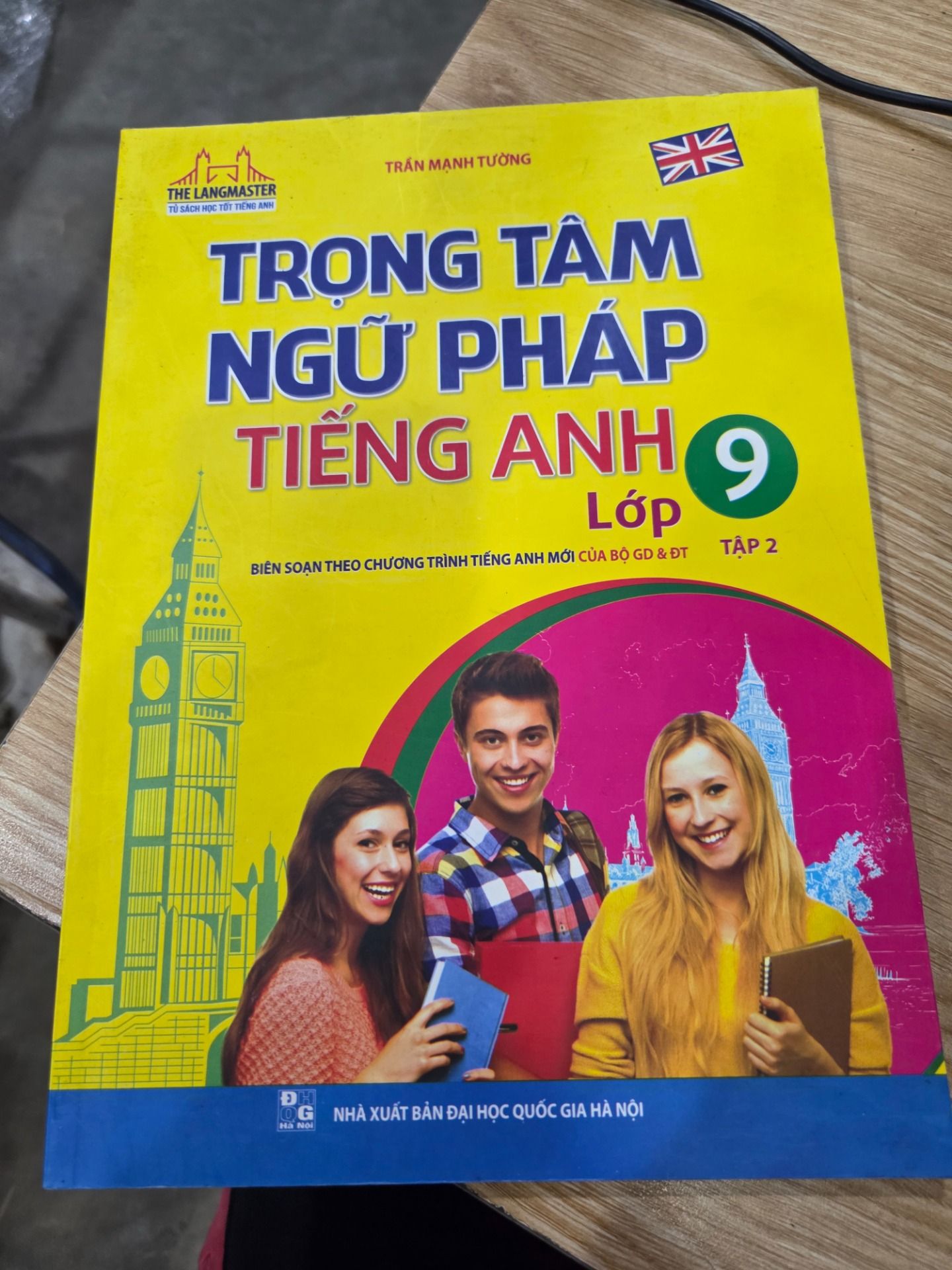 Sách The Langmaster - Trọng Tâm Ngữ Pháp Tiếng Anh Lớp 9 Tập 2