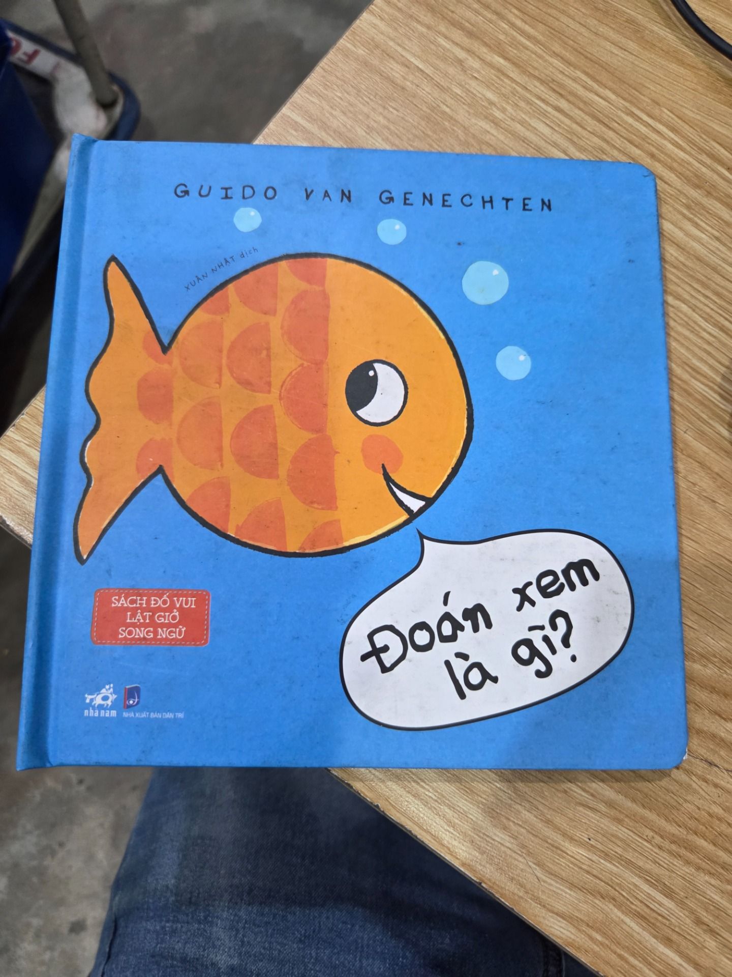 Sách Đố Vui Lật Giở Song Ngữ- Đoán Xem Là Gì?
