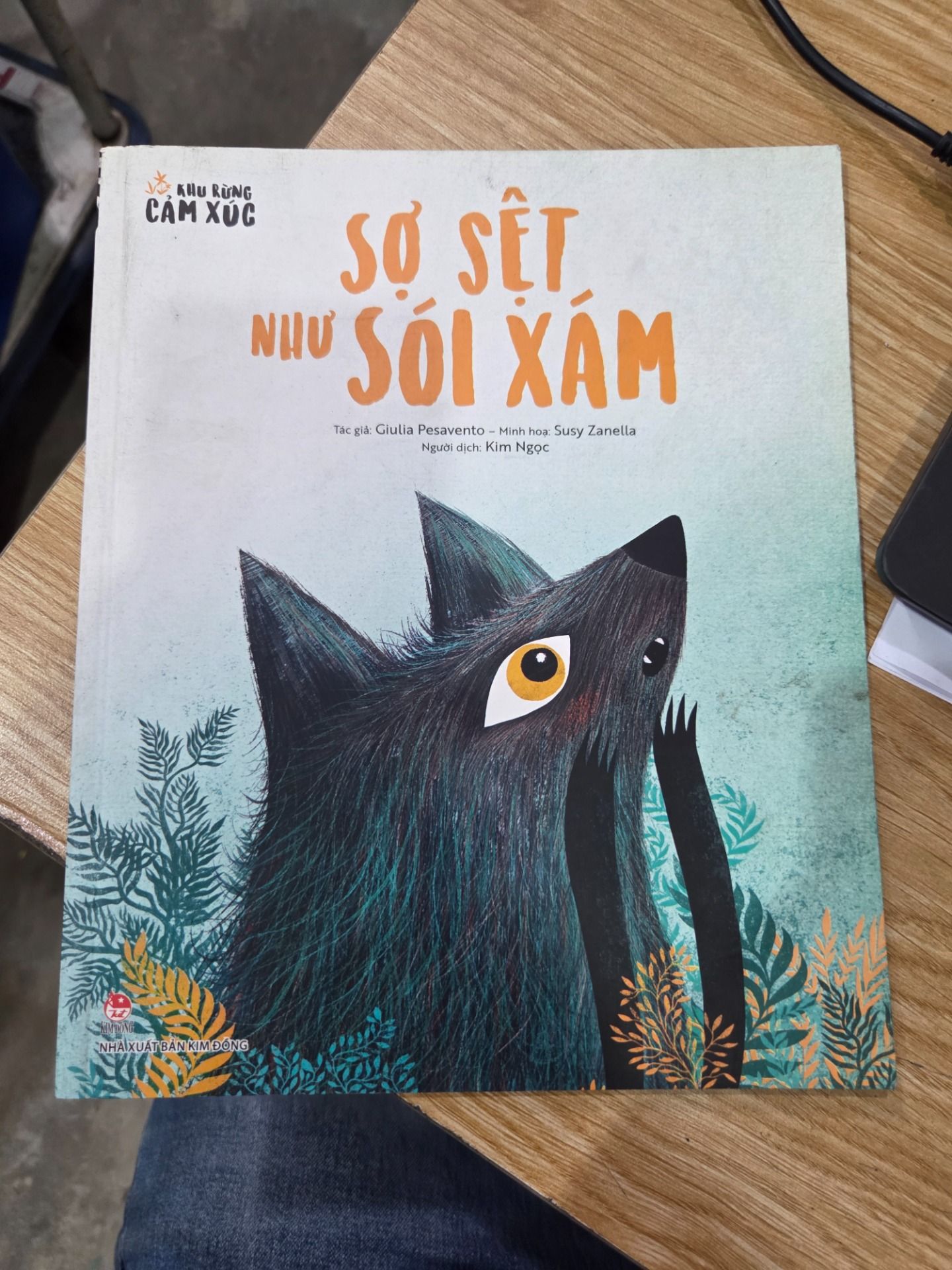 Sách Khu Rừng Cảm Xúc: Sợ Sệt Như Sói Xám
