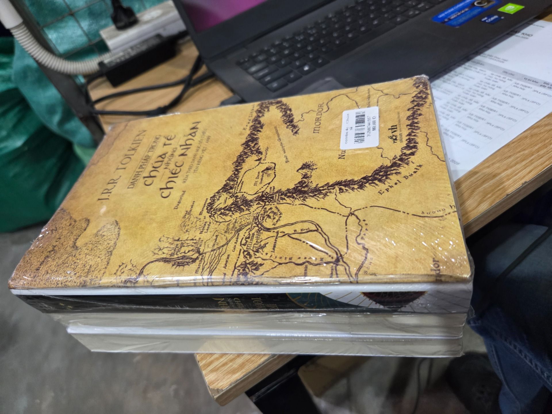 Combo Chúa tể những chiếc nhẫn (4 cuốn)