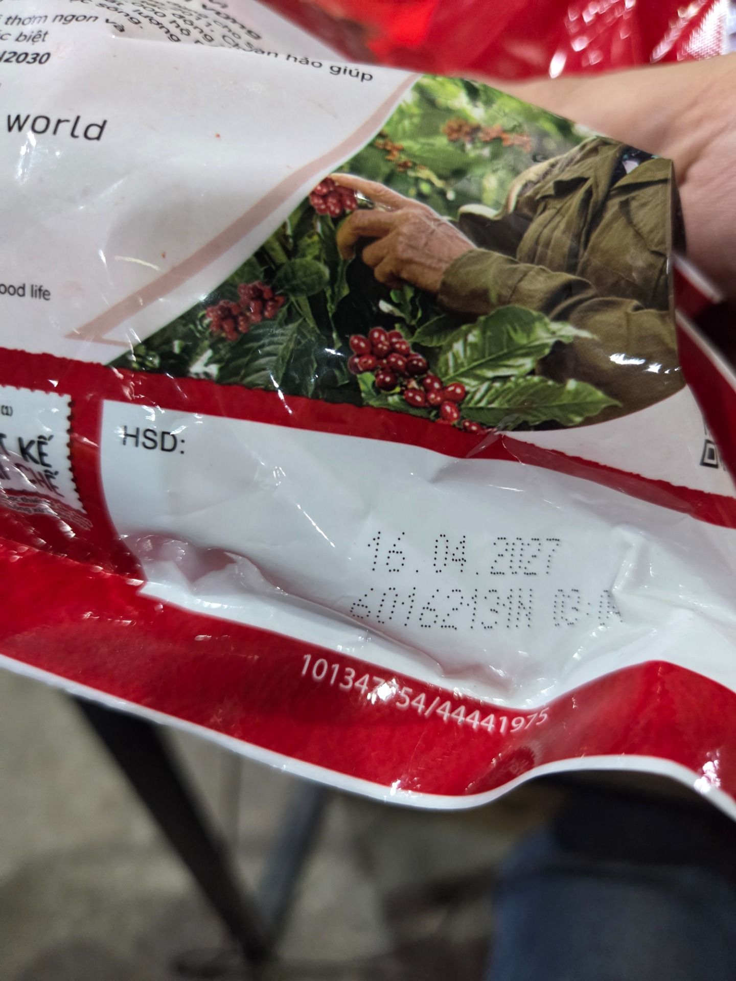 Cà phê Hòa tan NESCAFÉ VỊ NGUYÊN BẢN 46 gói Đậm Thơm Hoàn Hảo