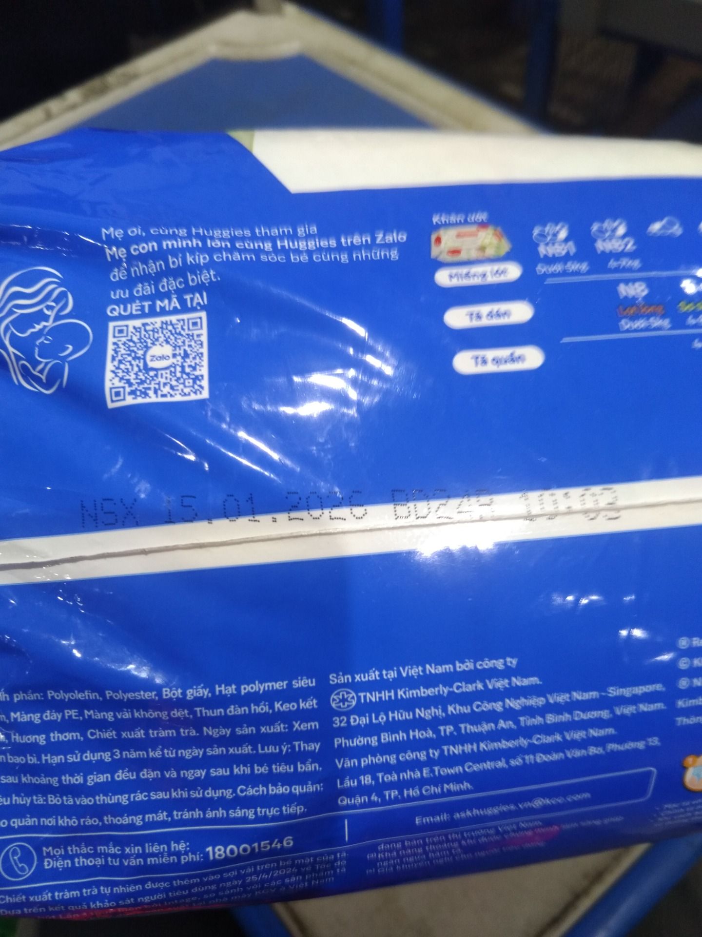 [Gift] Tã/bỉm quần Huggies Skin Care Jumbo XXL28 miếng  - Mẫu ngẫu nhiên