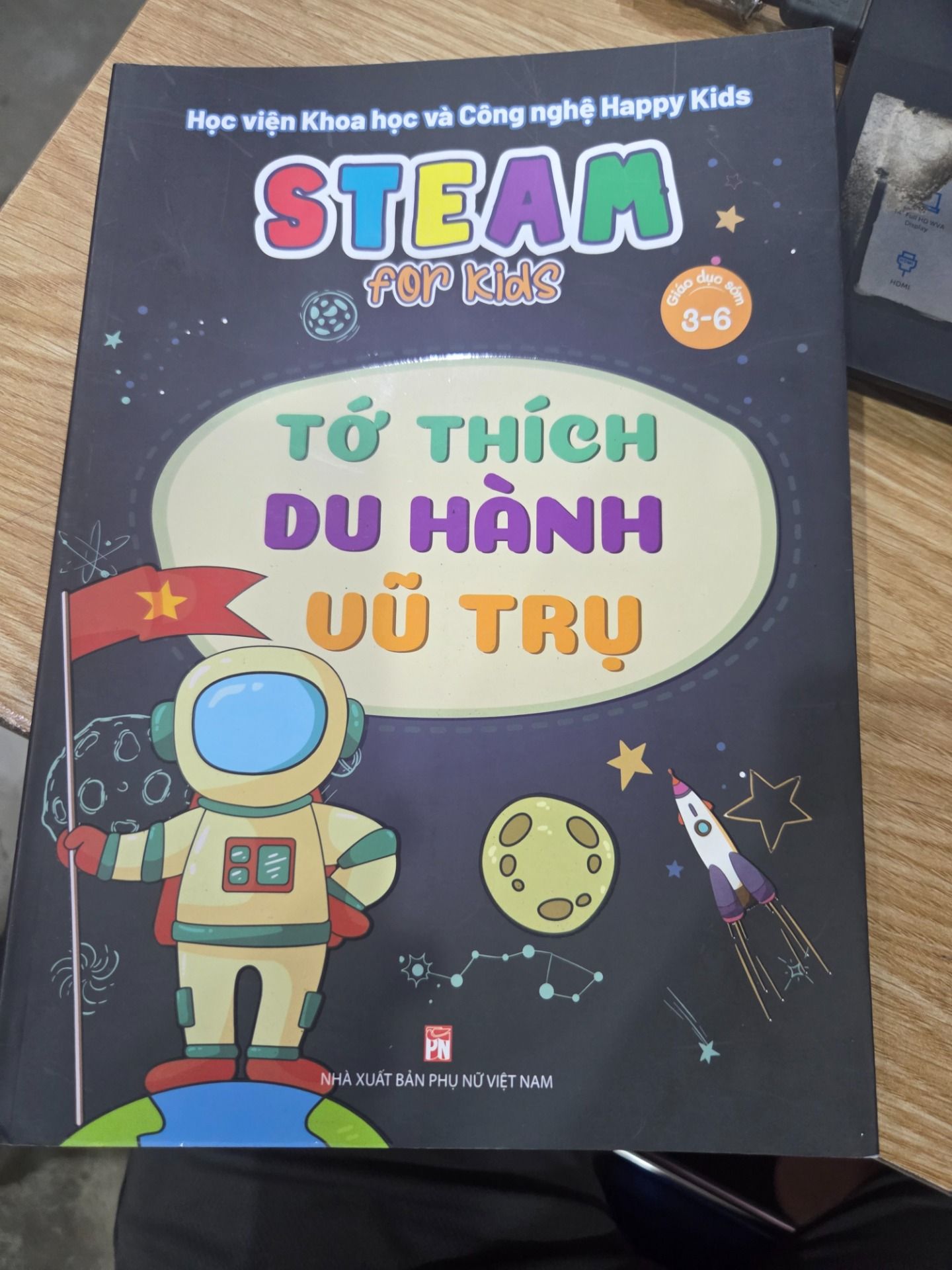 Sách Steam For Kids (- Tớ Thích Du Hành Vũ Trụ