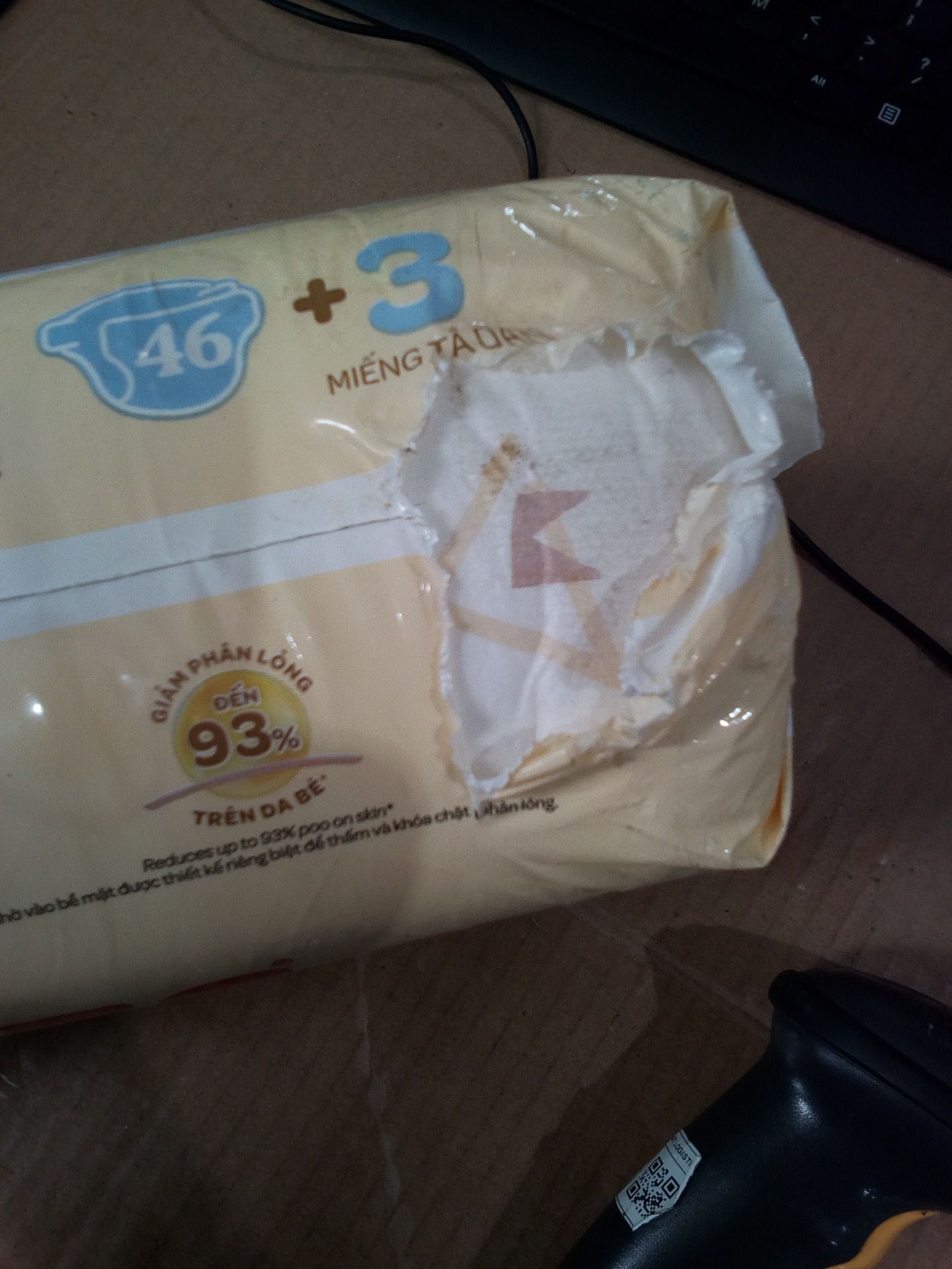 [Gift] M46+ 3 Tã/bỉm dán sơ sinh Huggies Skin Perfect M 46+3 miếng (T06)