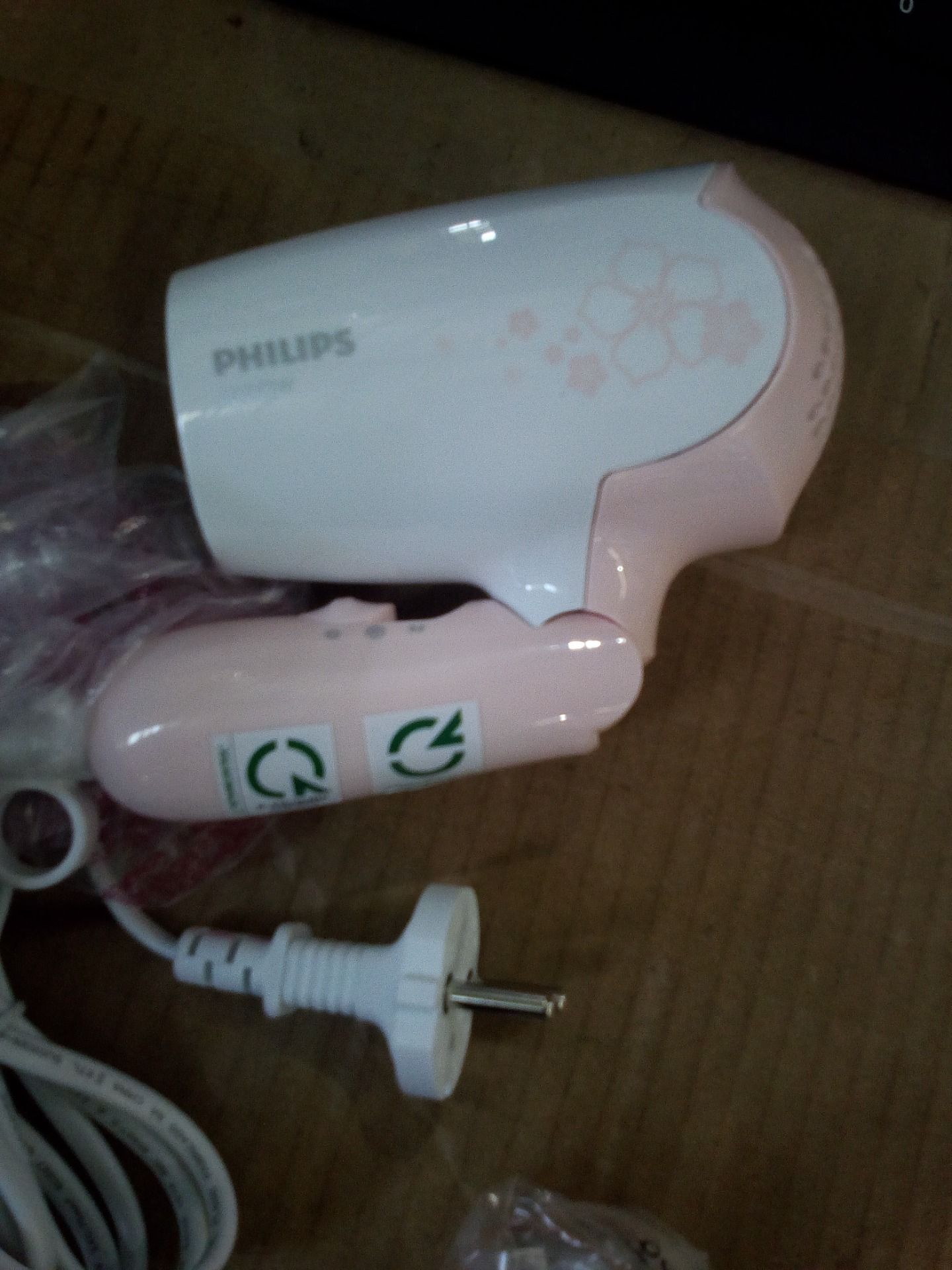 Máy Sấy tóc Philips - HP8108/00 - Dễ dàng sấy - Tạo nhiều kiểu tóc - Chính hãng