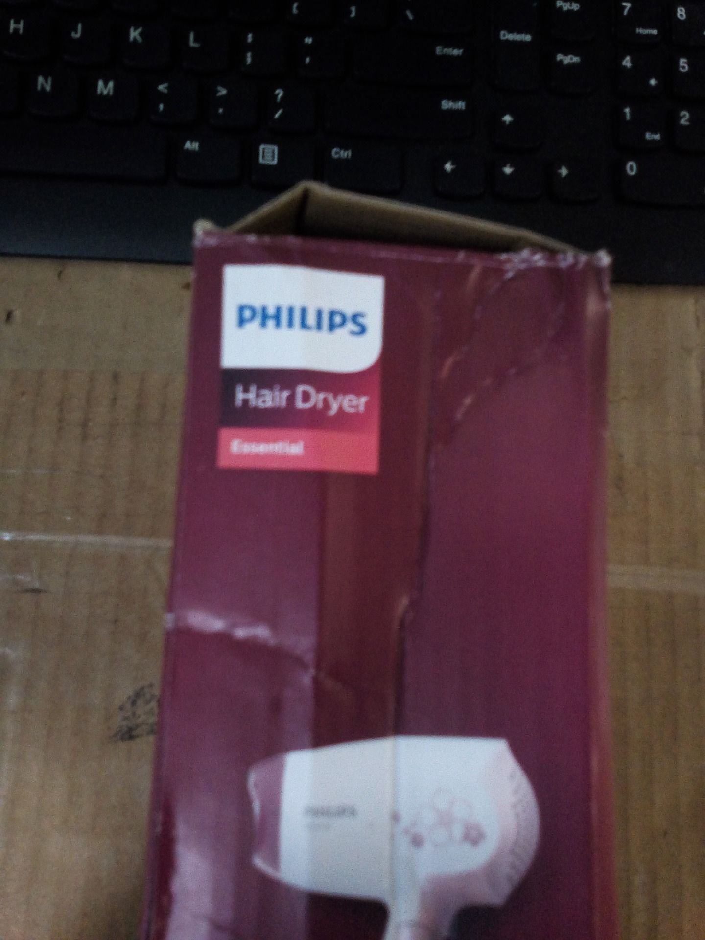 Máy Sấy tóc Philips - HP8108/00 - Dễ dàng sấy - Tạo nhiều kiểu tóc - Chính hãng