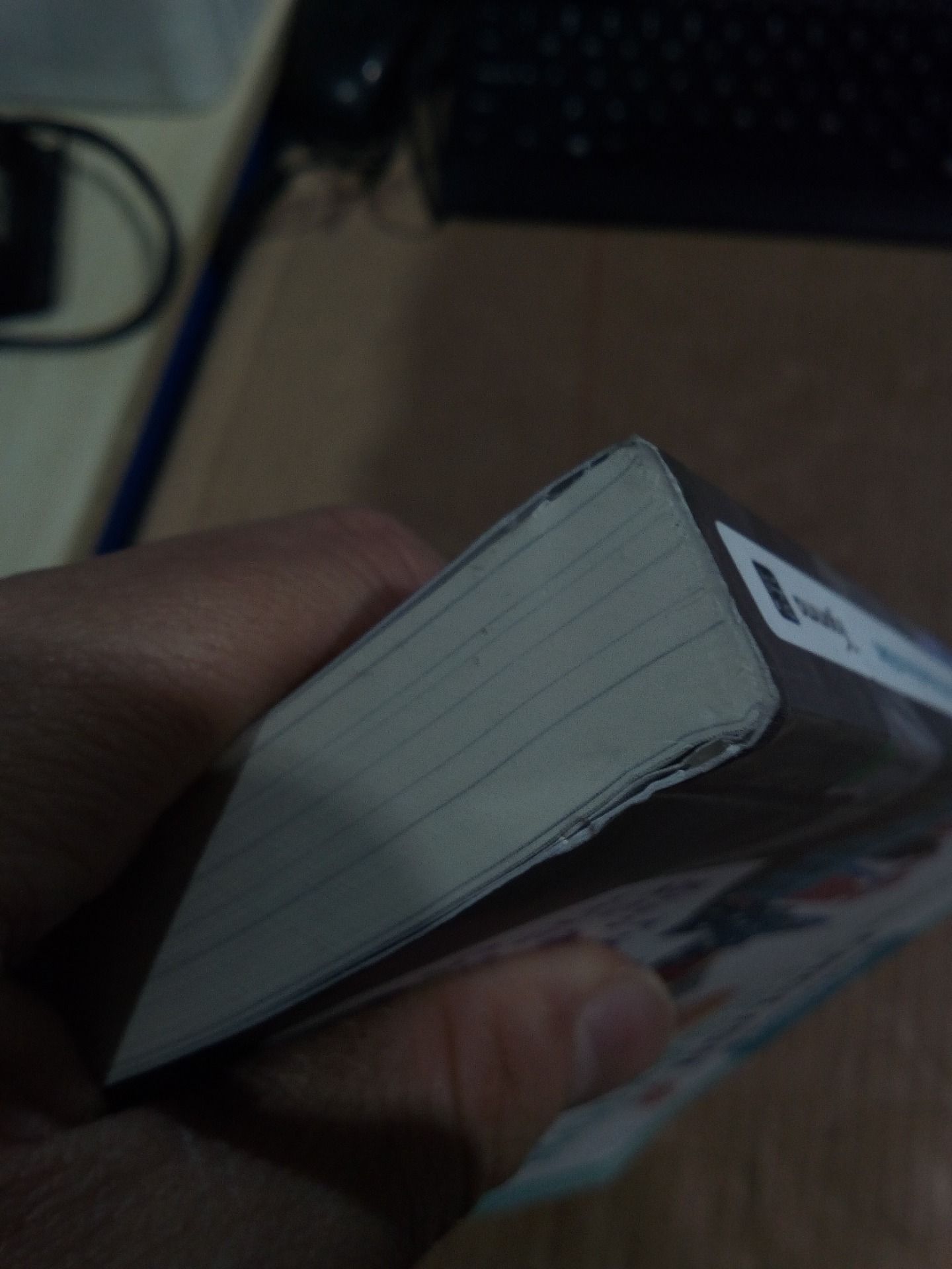 Sách Sống Sót Nơi Công Sở English Conversation- Tự Tin Giao Tiếp Với 25 Động Từ Và 75 Cấu Trúc Cơ Bản ( Tái bản)