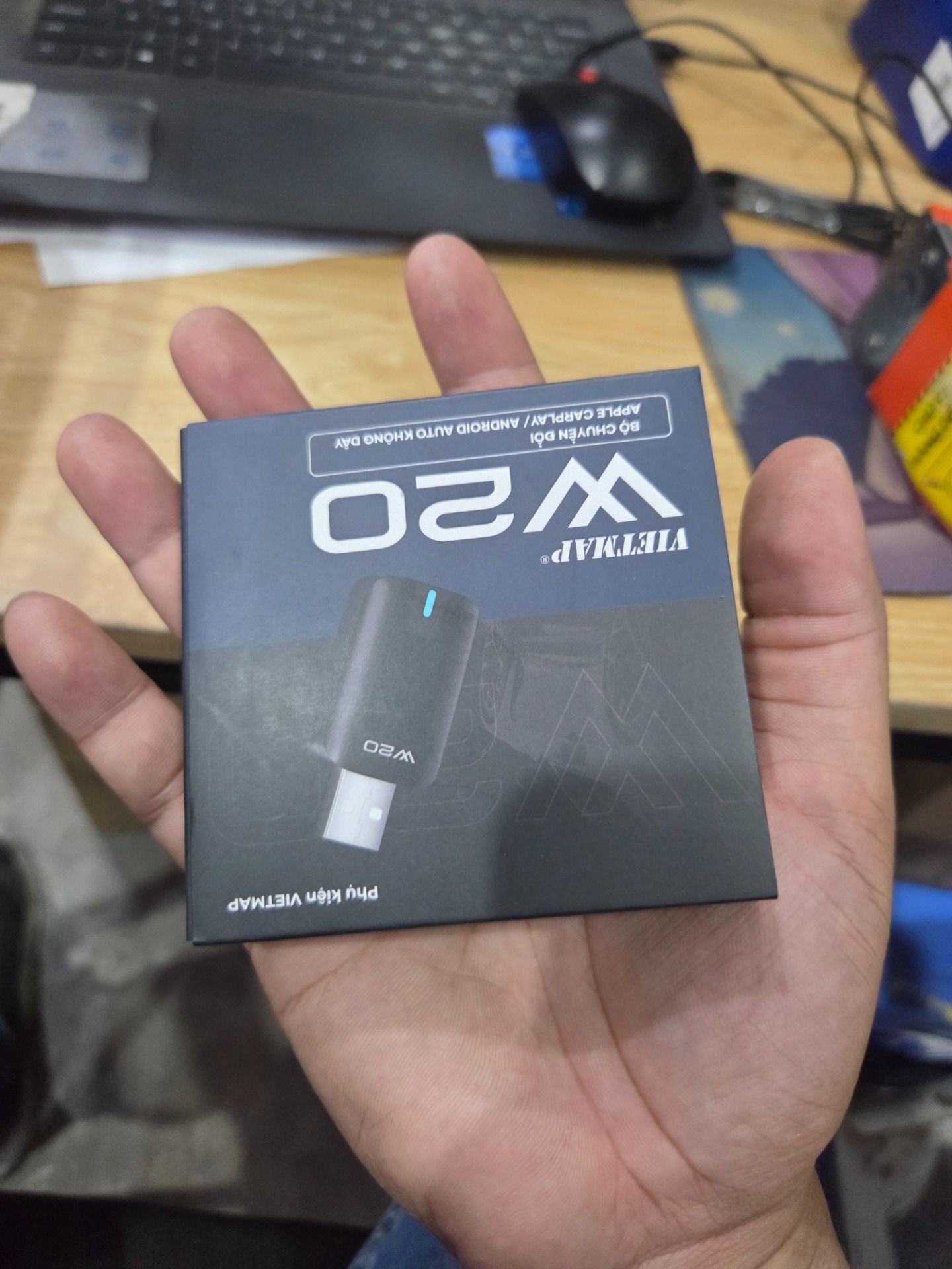 VIETMAP W20 - Thiết bị chuyển đổi CarPlay/ A.ndroid Auto không dây - Hàng chính hãng